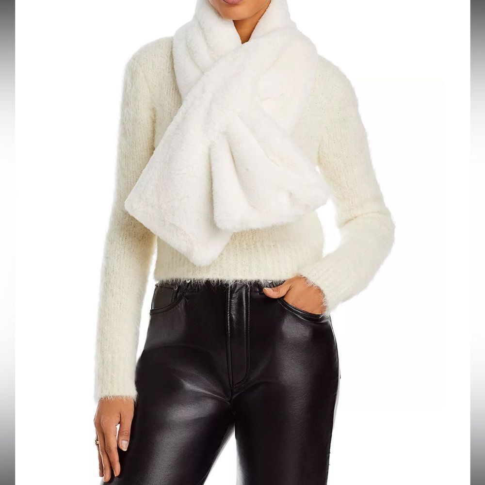 APPARIS Bambi pull-through scarf ❄️ faux fur ❄️ ivory ❄️ NWT
